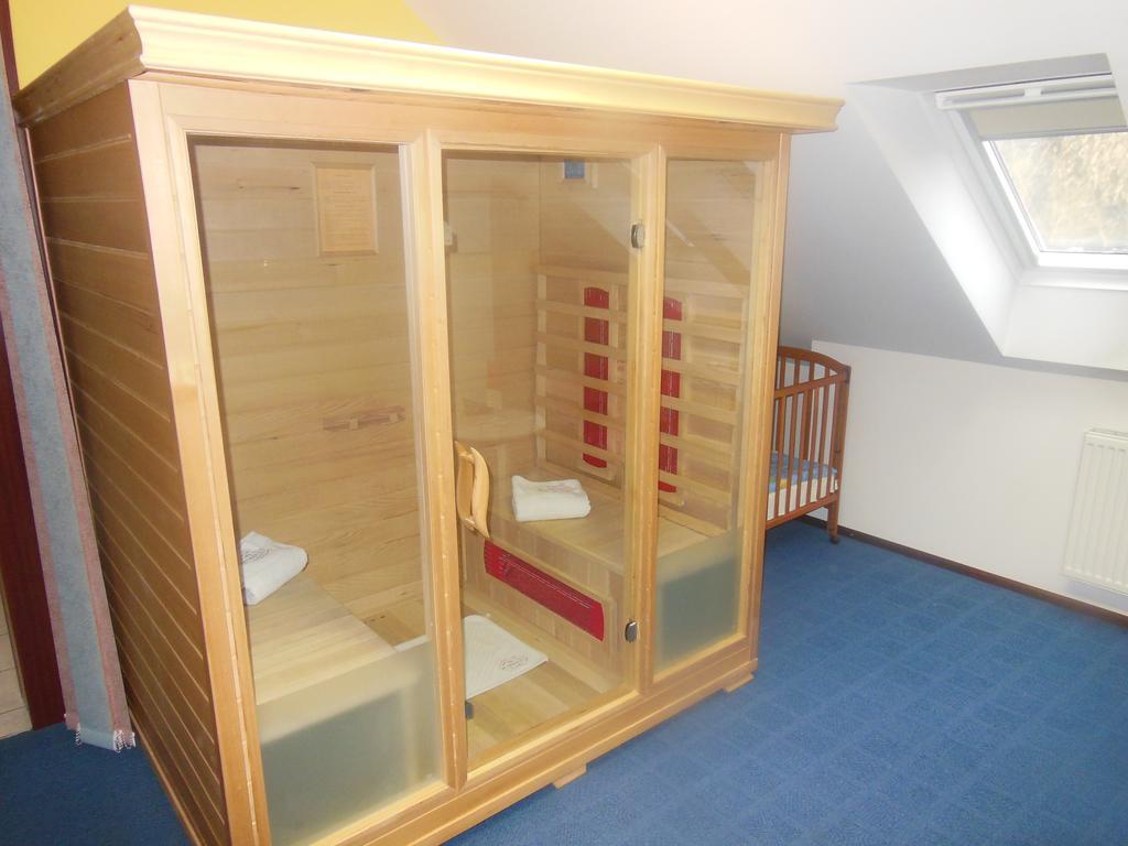 Hotel Pri Belokranjcu Ново-Место Экстерьер фото