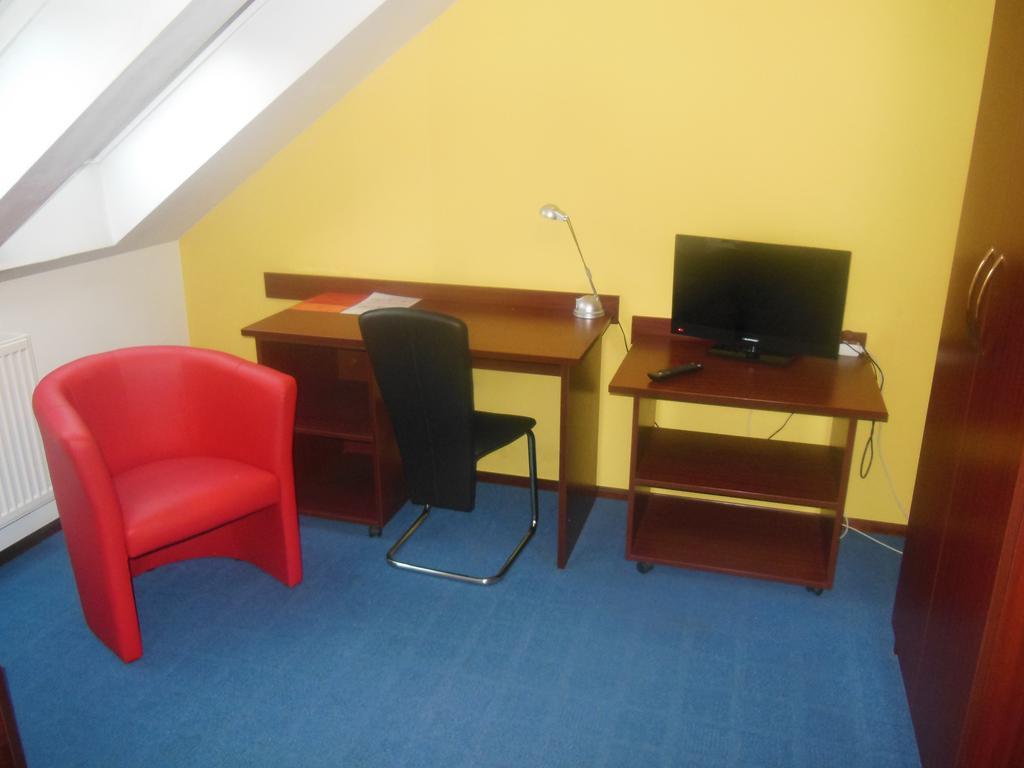 Hotel Pri Belokranjcu Ново-Место Номер фото